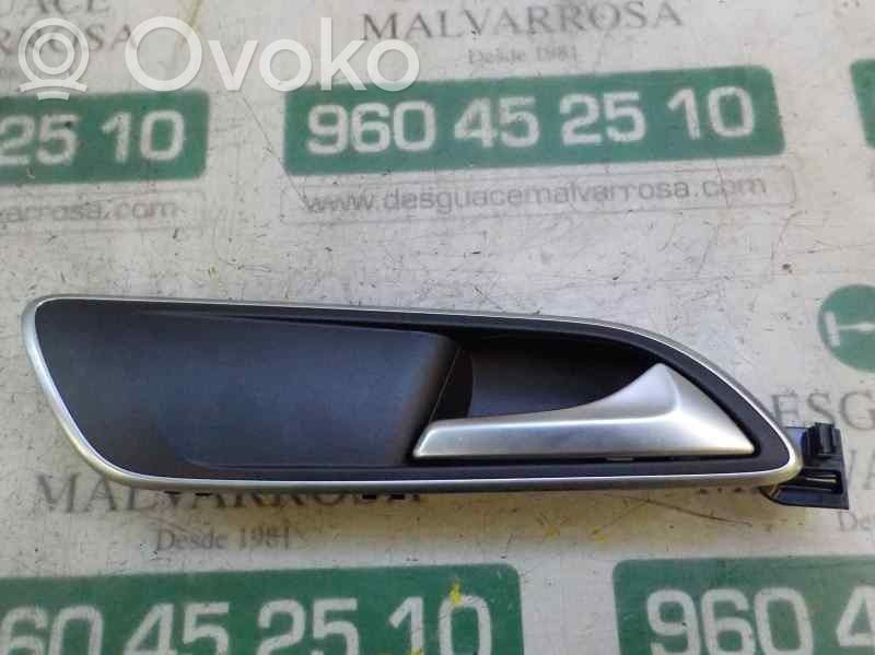 Mercedes-Benz A W176 Klamka wewnętrzna drzwi przednich 