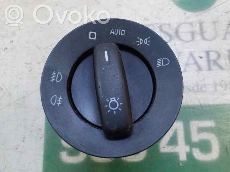 Skoda Yeti (5L) Interruptor de control del panel de luces 