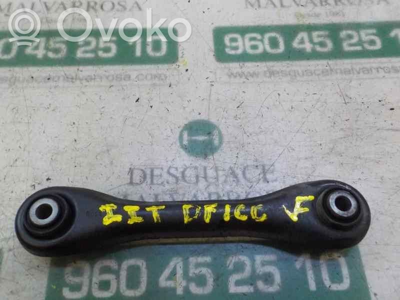 Brazo de suspensión trasero   1703145