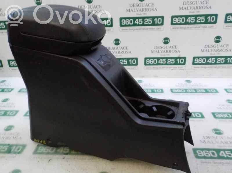 Chevrolet Captiva Reposabrazos 