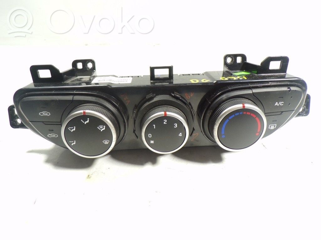 Hyundai i10 Air conditioner control unit module 
