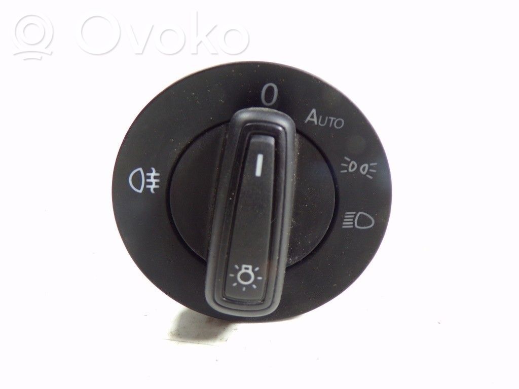 Volkswagen Polo VI Interruptor de control del panel de luces 