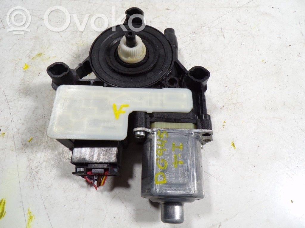 Volkswagen Polo VI Macara geam ușă spate cu motor 