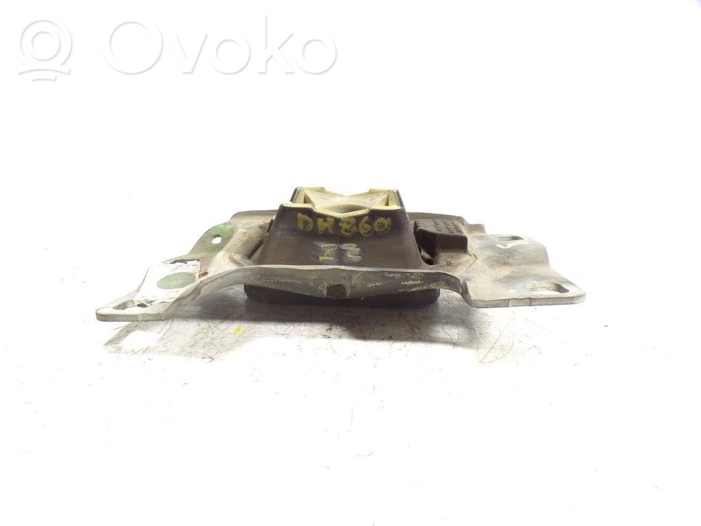 Soporte de montaje del motor