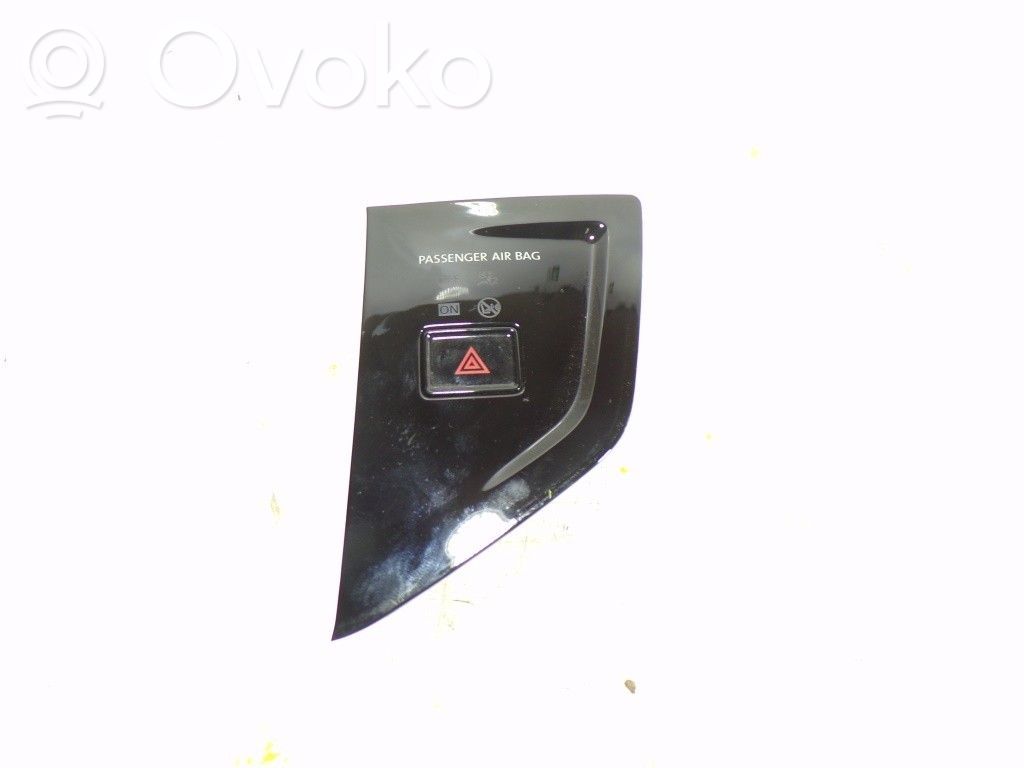 Comutator lumini pericol   2G0953509KQU