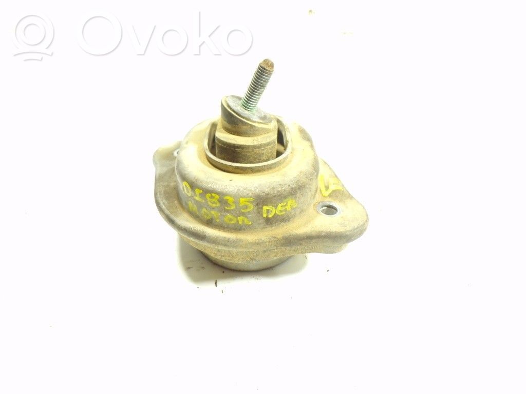 BMW X3 E83 Engine mount bracket 