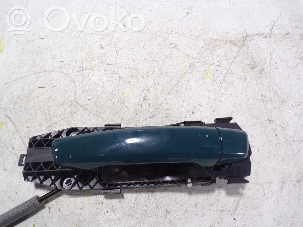 Manecilla externa puerta trasera   8V0837205AGRU