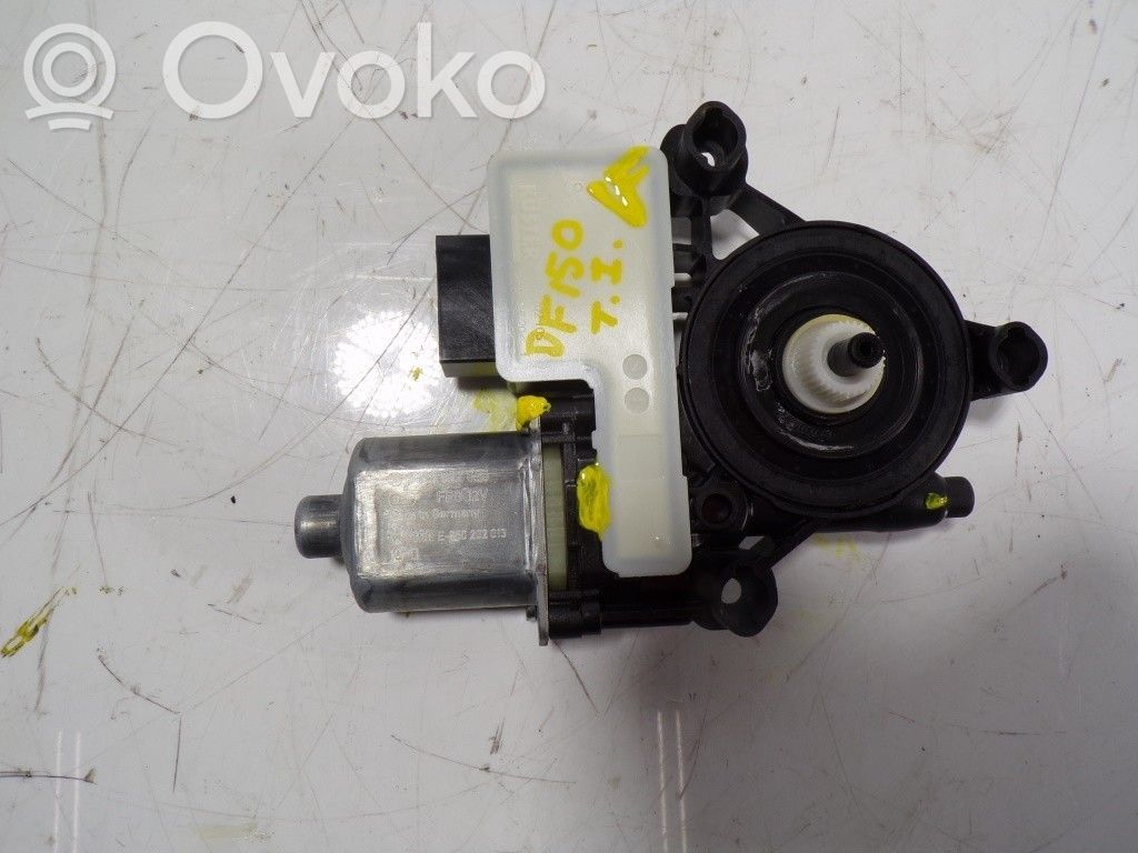 Elektryczny podnośnik szyby drzwi tylnych   5Q0959407,5Q0959407,0130322695