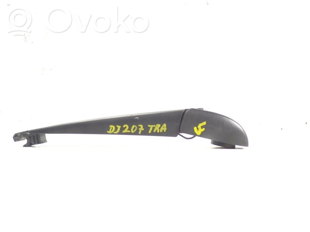 Toyota Prius (XW50) Ramię wycieraczki szyby tylnej 