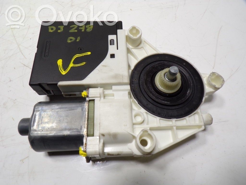 Volkswagen Tiguan Motor macara geam ușă față