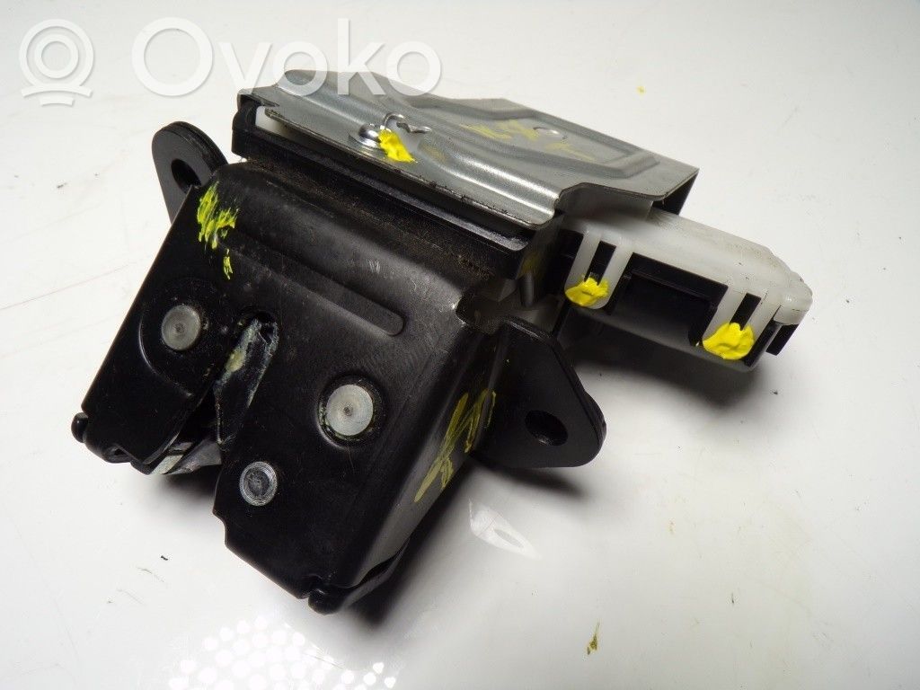 Mazda 2 Tailgate lock latch 