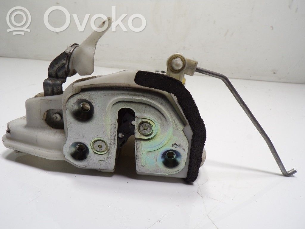 Mazda 2 Etuoven lukko 