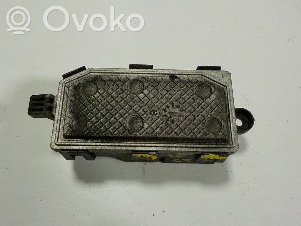 Heizungslüfter Regler Widerstand   6G9T19E624DB,A600500102