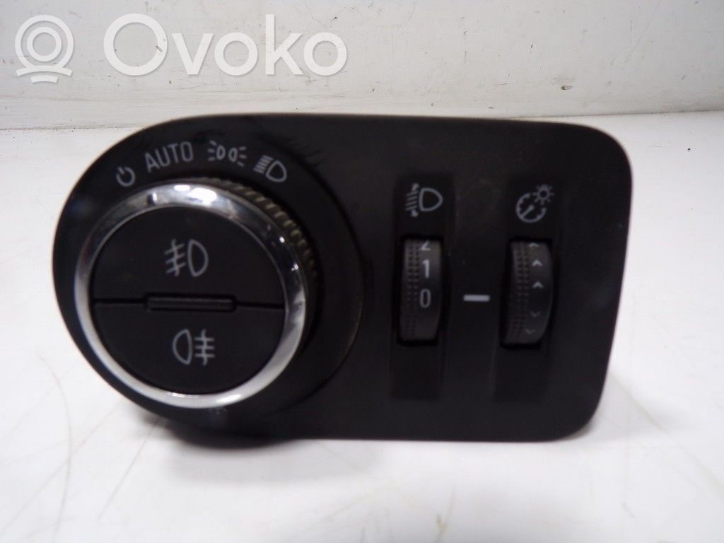 Opel Corsa E Comutator lumini bord 