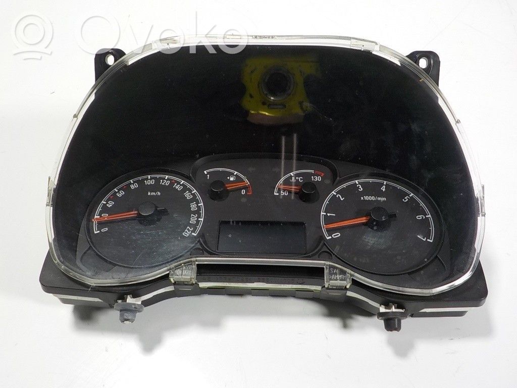 Opel Combo D Speedometer (instrument cluster) 