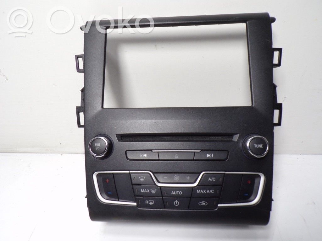 Ford Mondeo MK V Climate control unit 