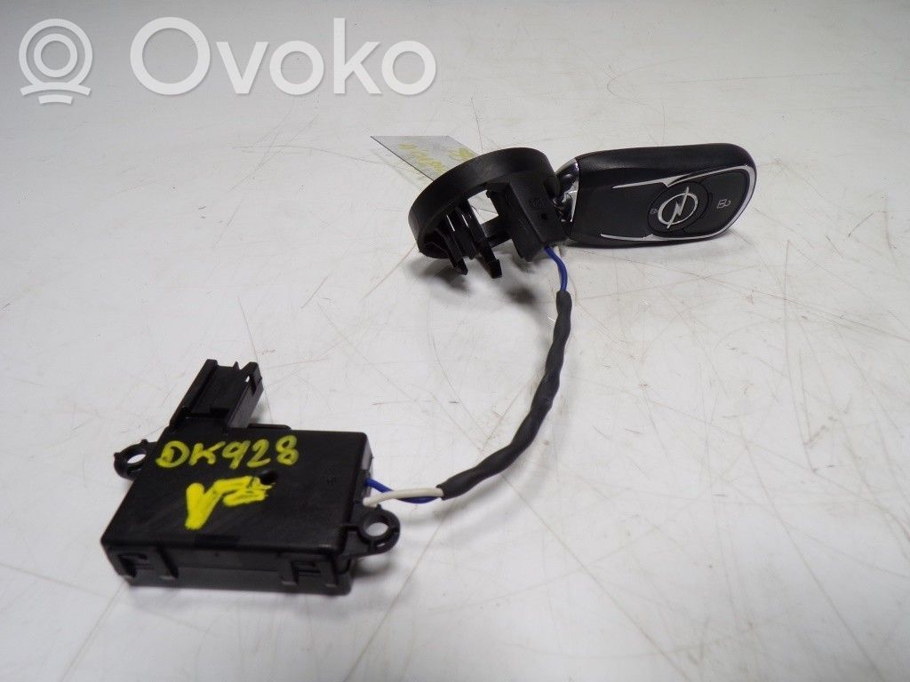 Opel Insignia B Ignition lock 