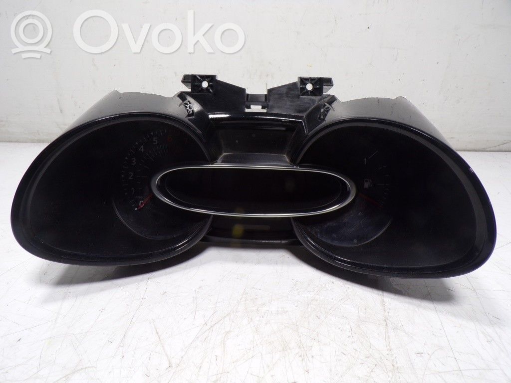 Renault Clio IV Speedometer (instrument cluster) 