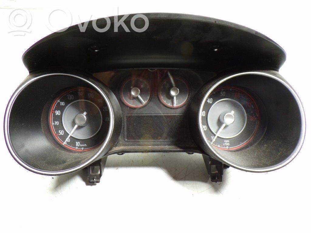 Fiat Grande Punto Licznik / Prędkościomierz 