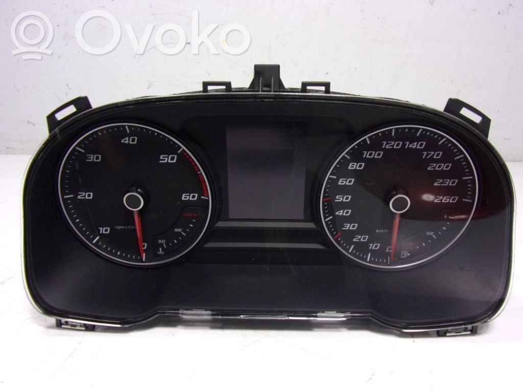 Seat Leon IV Geschwindigkeitsmesser Cockpit 