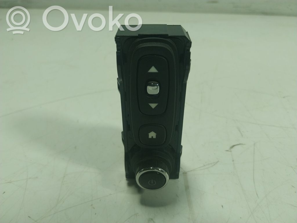 Interrupteur / bouton multifonctionnel   253B08825R