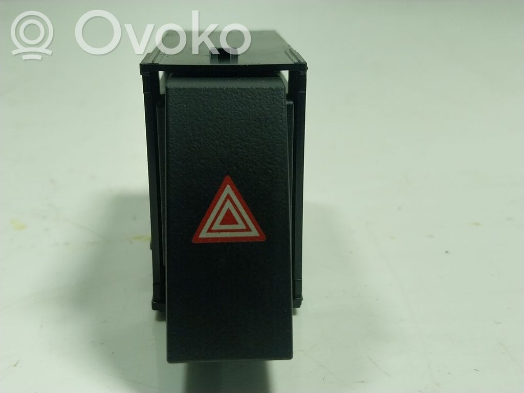 Lexus CT 200H Hazard light switch 