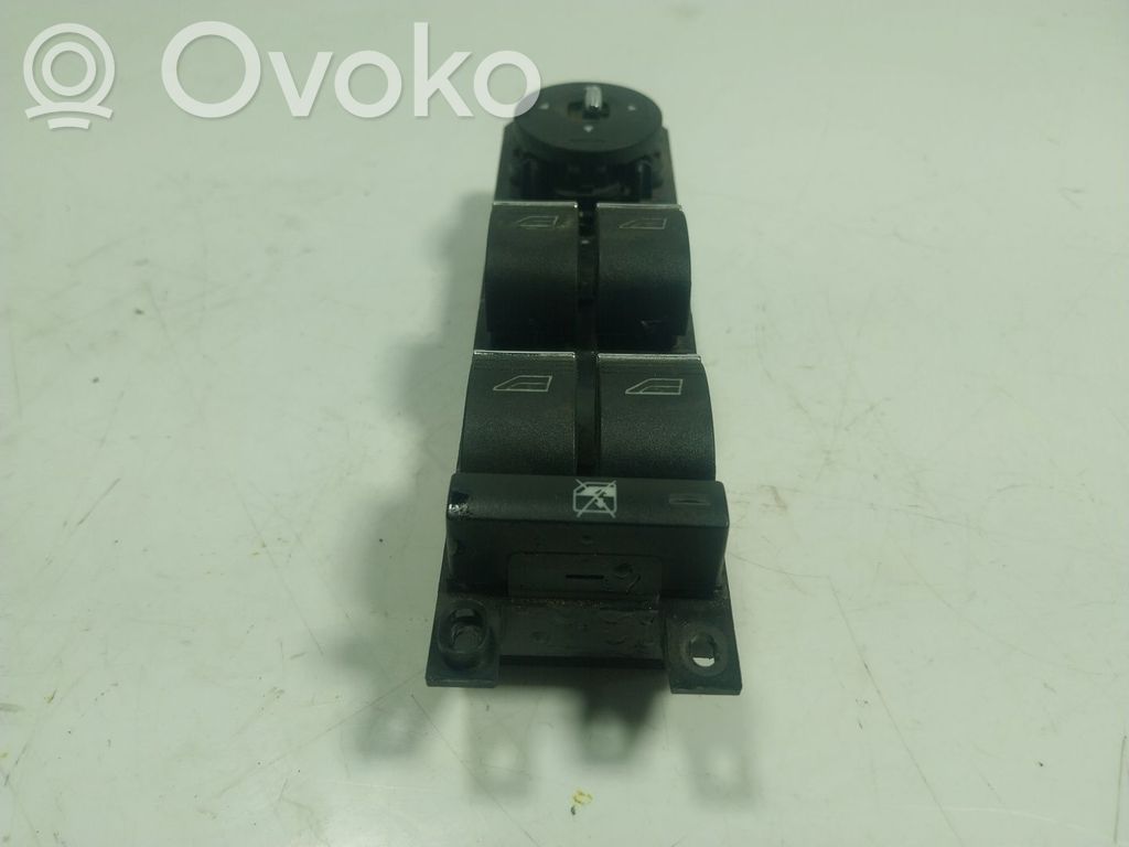 Przyciski szyb   2029540,AM5T14A132AA