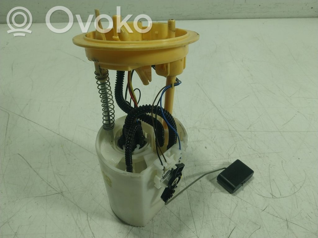 Skoda Octavia Mk4 Pompa carburante immersa