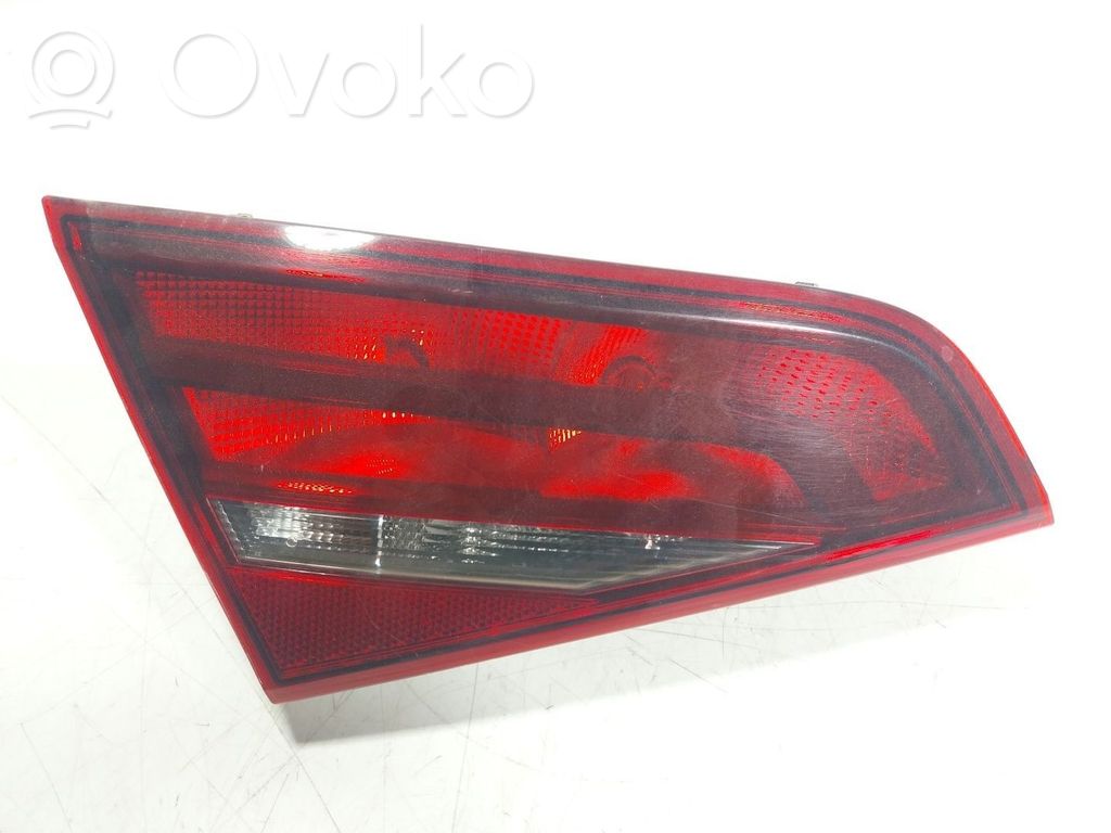Luz trasera/de freno   8V4945093,8V4945093,8V4945093