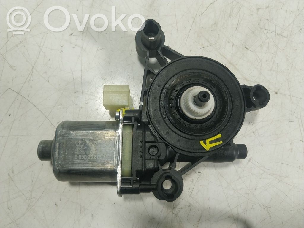 Volkswagen Golf SportWagen Motor macara geam ușă față 