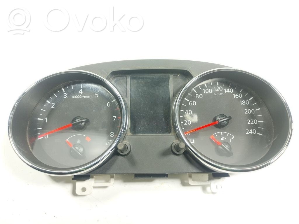 Nissan Qashqai Vitezometru (grup de instrumente) 