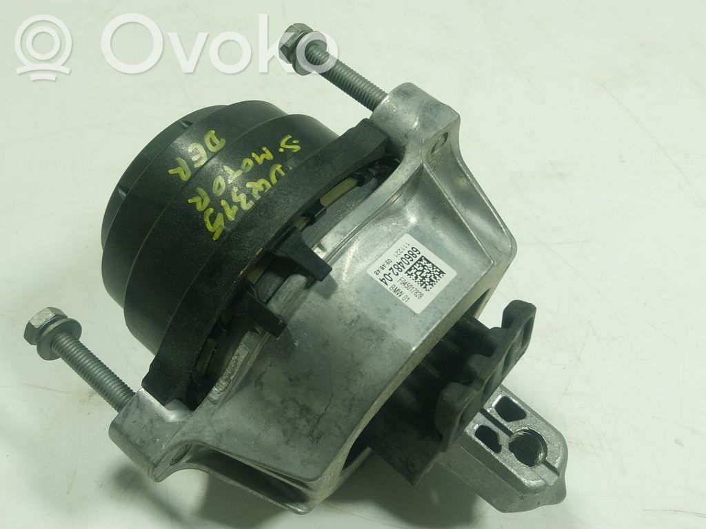 BMW 5 G30 G31 G38 Engine mount bracket 