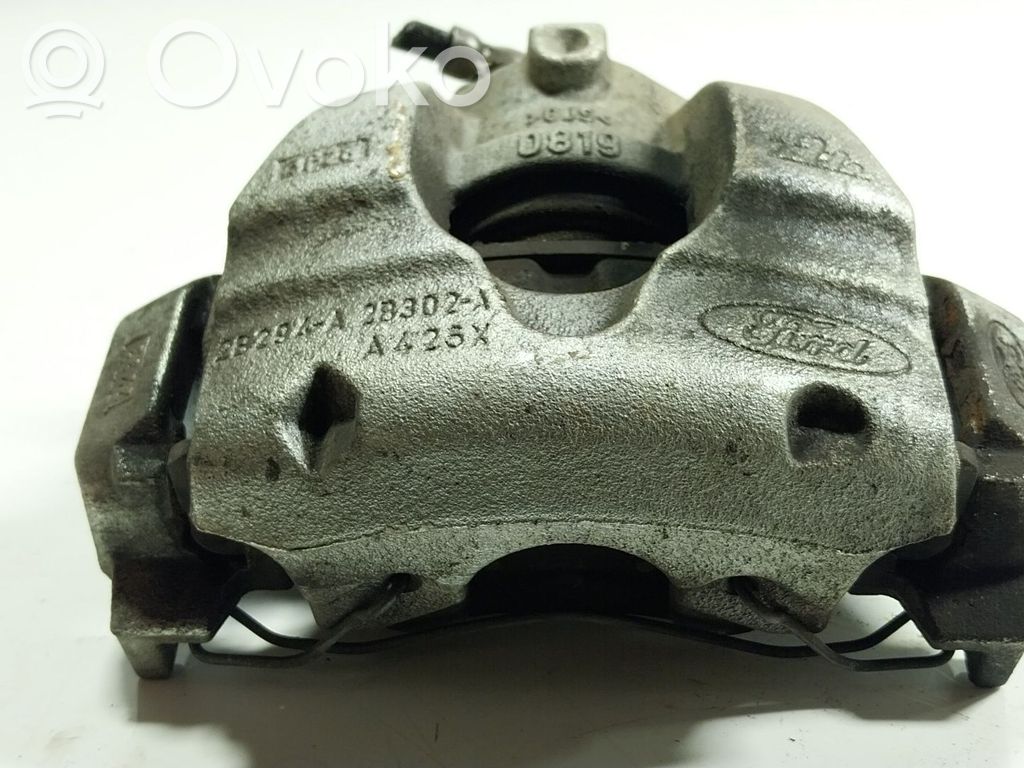 Caliper de freno delantero   2500951