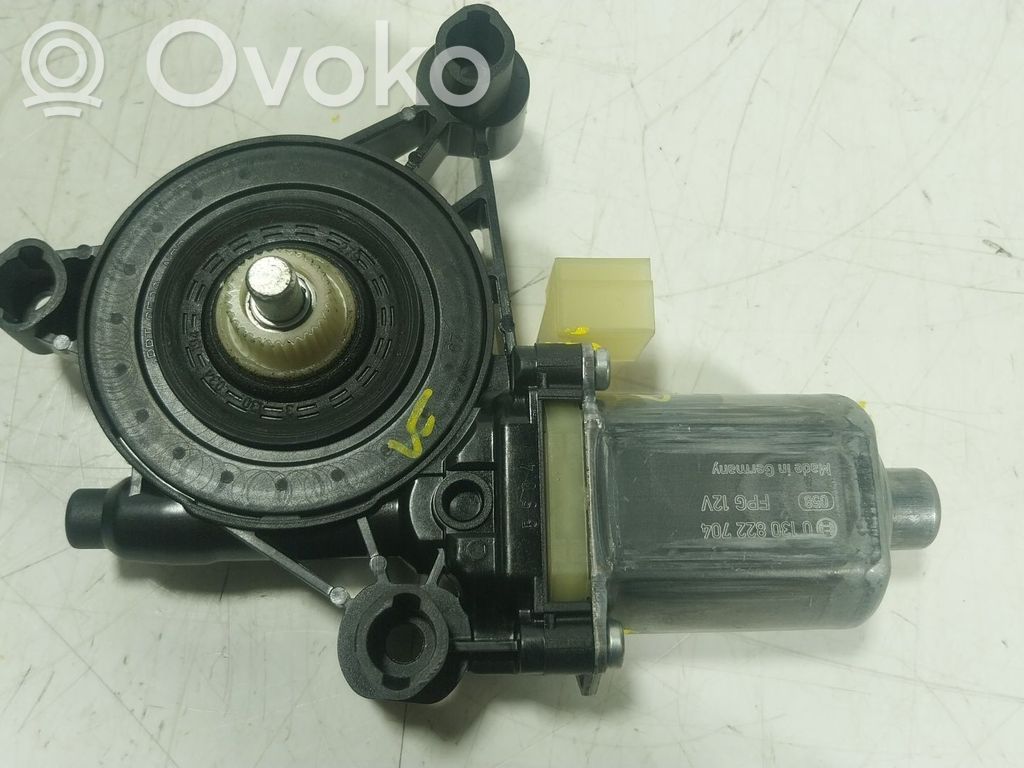 Silnik regulatora szyby drzwi przednich   8W0959802,8W0959802