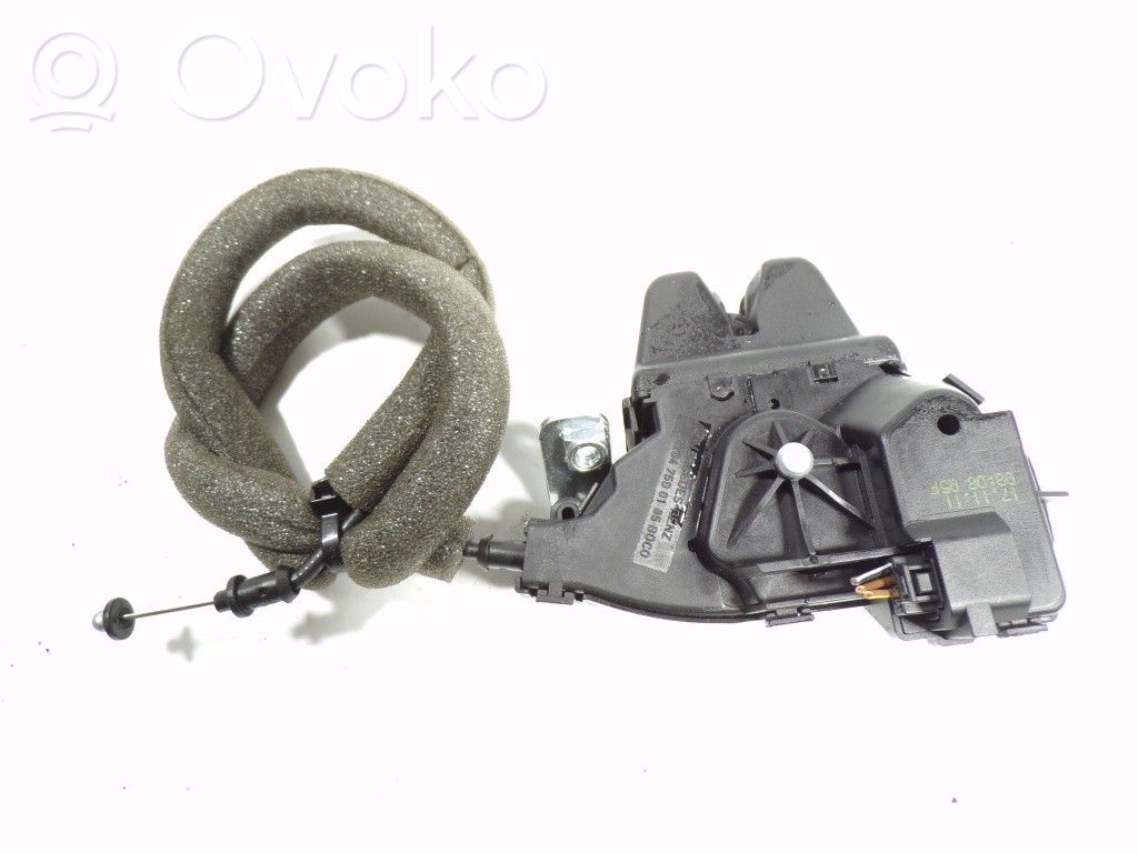 Mercedes-Benz E A207 Loquet de verrouillage de hayon