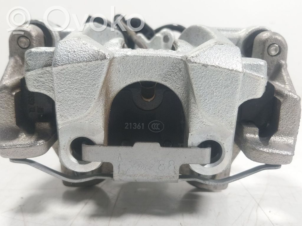BMW 2 F46 Suport etrier spate