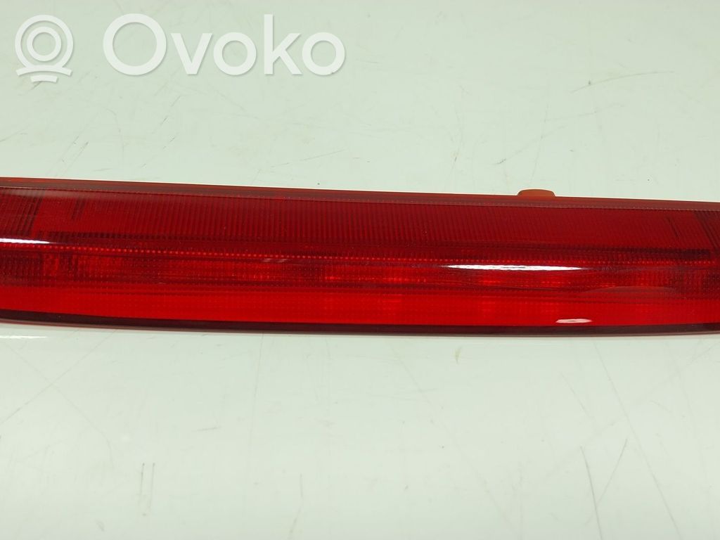 Toyota Land Cruiser (J200) Luci posteriori