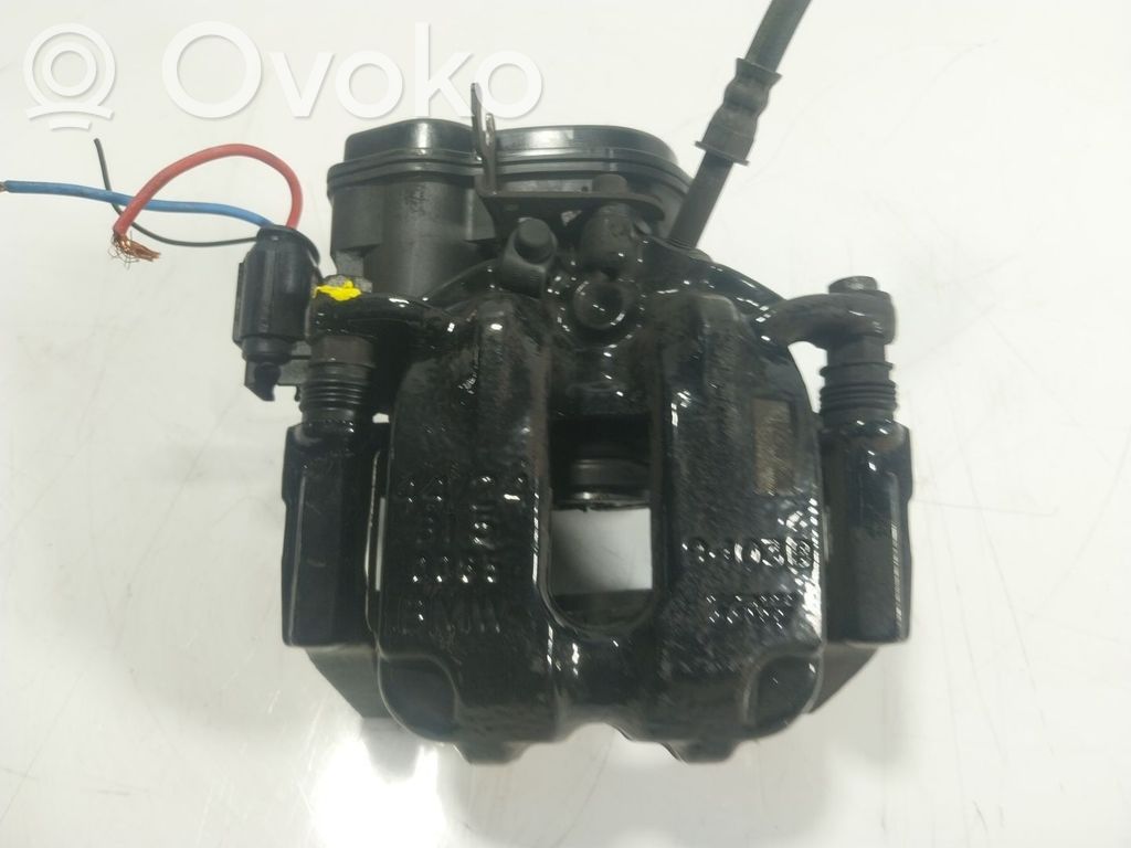 BMW 6 F12 F13 Supporto della pinza del freno posteriore 