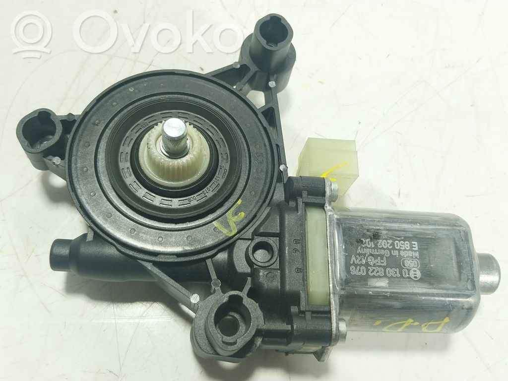 Regulador de ventanilla eléctrico de puerta delantera   5Q0959802C,5Q0959802C