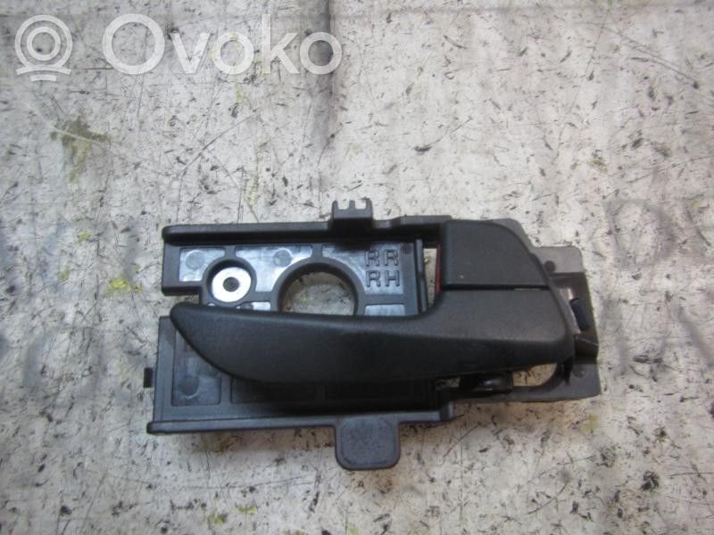 Hyundai i10 Manecilla interna puerta trasera 