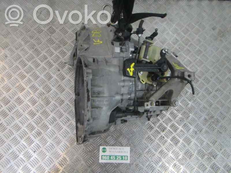 5 Gang Schaltgetriebe   4M5R7002YA