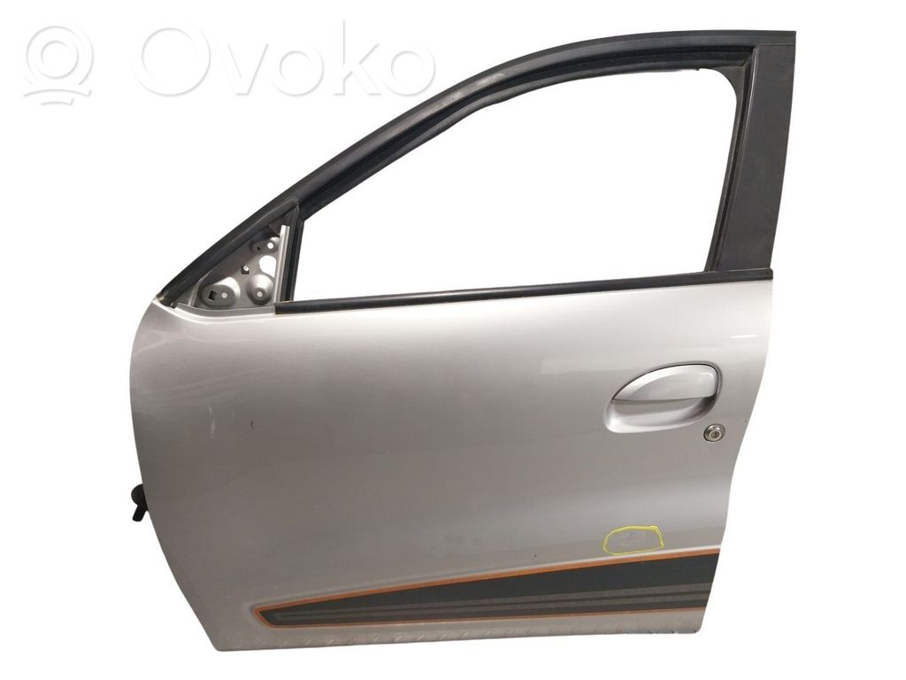 Puerta delantera   801012125R