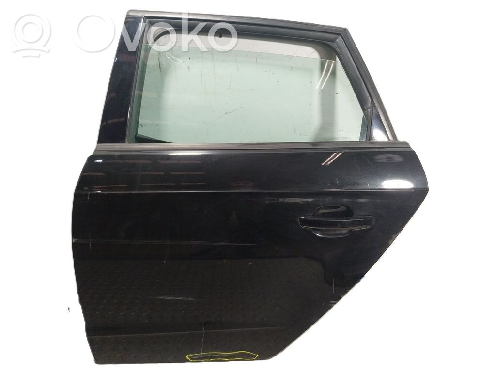 Puerta trasera   8V4833051E