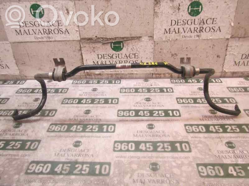 Barra estabilizadora delantera