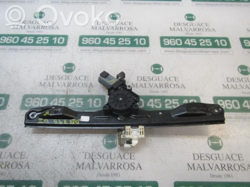Regulador manual de la ventanilla delantera   51843301