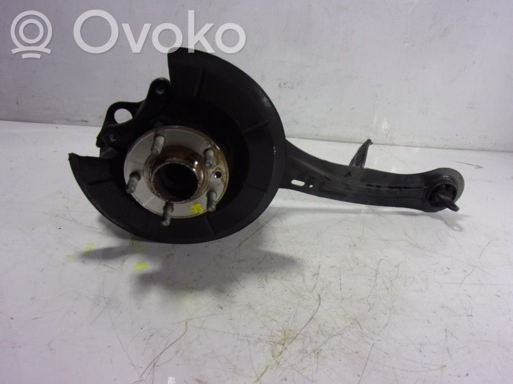 Volvo V40 Fuso a snodo con mozzo ruota posteriore 