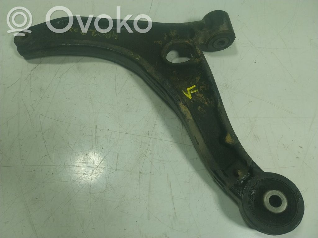 Brazo de suspensión delantero   8200688875
