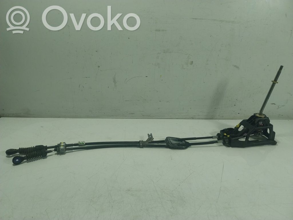 Toyota Aygo AB40 Manetă schimbător viteze 