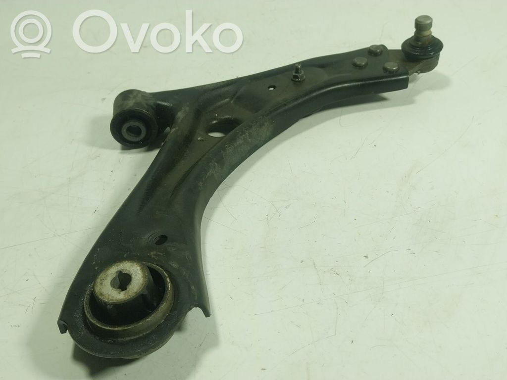 Ford Focus Braccio di controllo sospensione anteriore 
