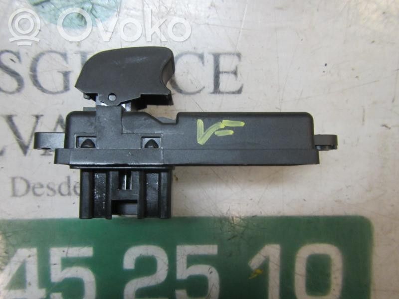 Interrupteur commade lève-vitre   D65166370,03124500,03124500